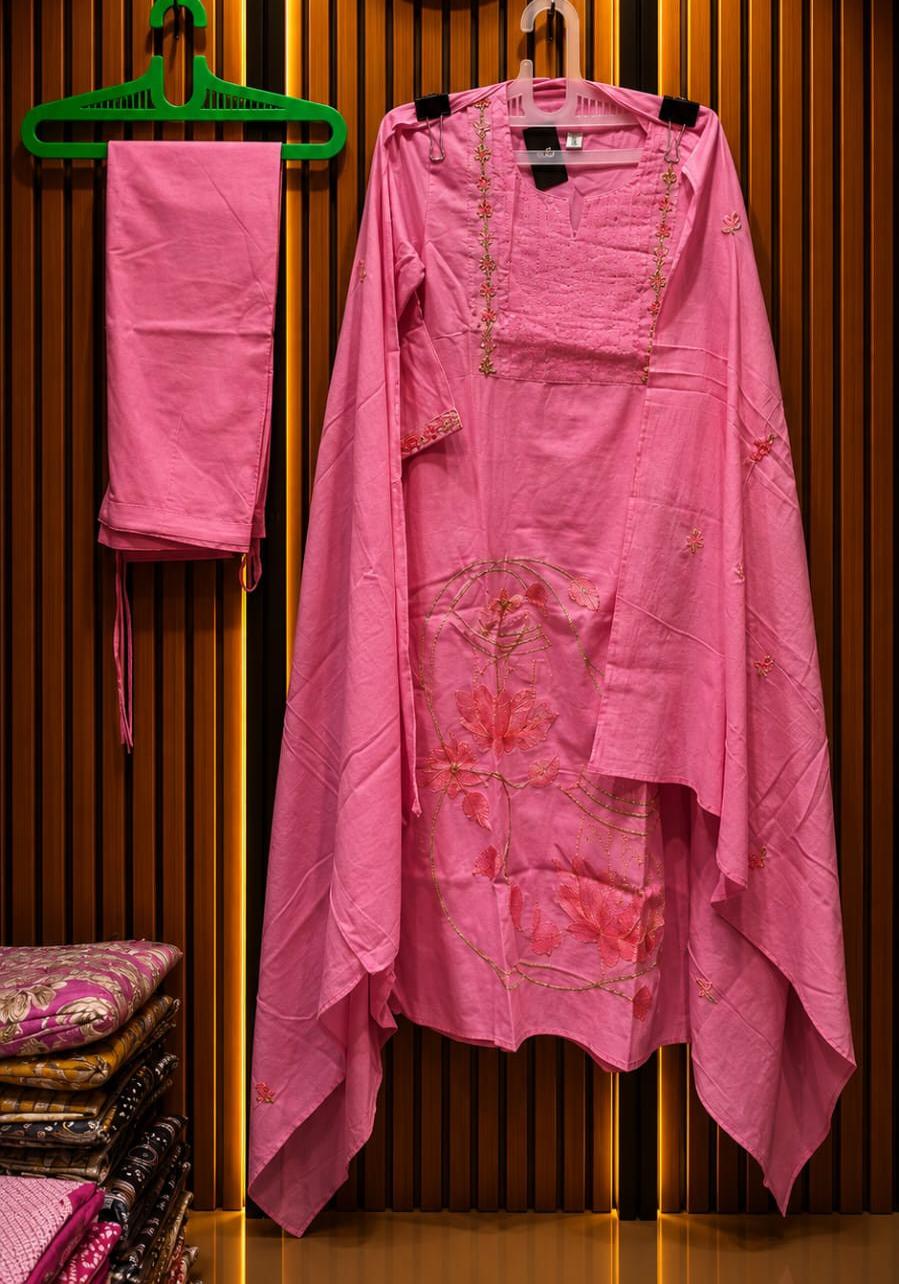 Gulabi Noor Cotton Embroidered Kurti Set - Image 4